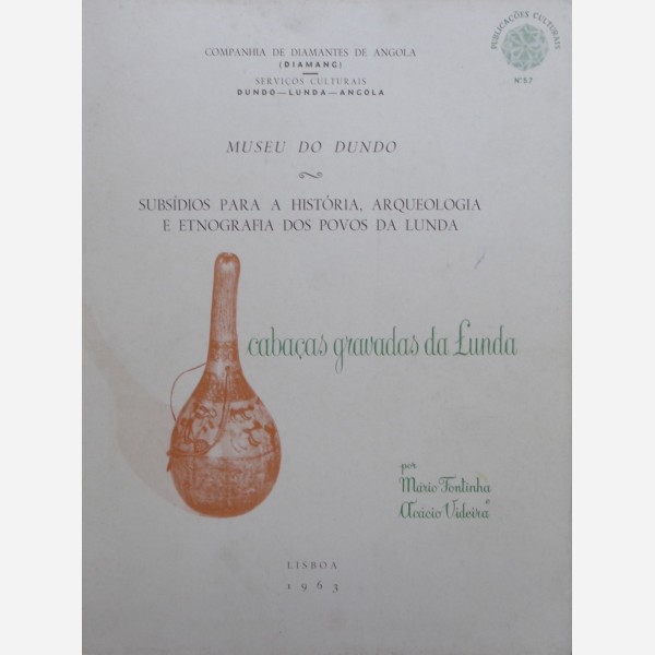 Cabaças gravadas da Lunda