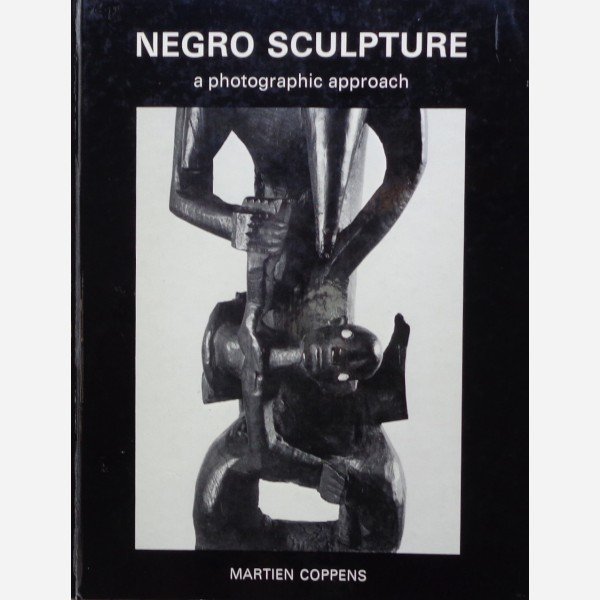 Negro Sculpture a photographic approach