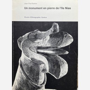 Un monument en pierre de l'Ile Nias